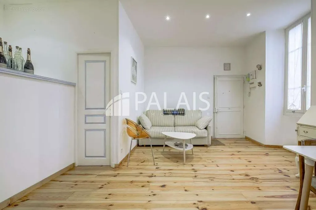 Séjour - Appartement d'Angle Lumineux près du Cours Saleya