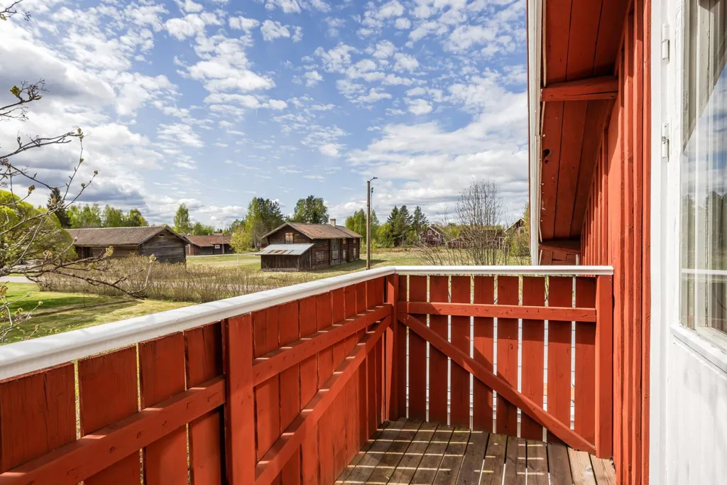 Rõdu - Eco-Friendly Villa with Garden in Östnor