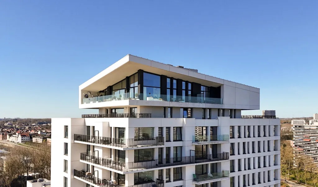 Vue aérienne - Penthouse avec Terrasse Panoramique au Cœur du Canal