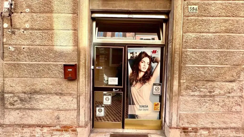 Exterior - 7-Room Apartment with Balcony in Fabriano