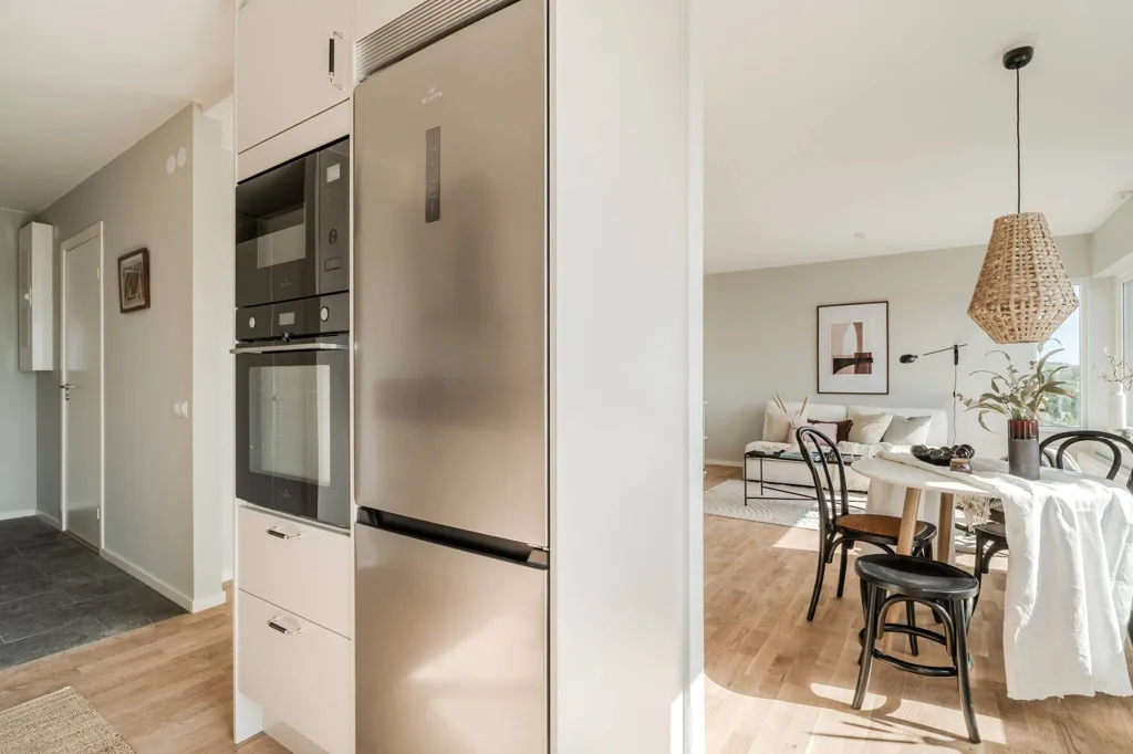 Cucina - Modern Flat with West-Facing Balcony in Majorna