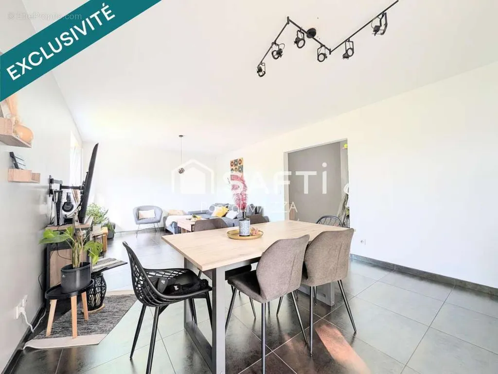 Salle à manger - Appartement avec Balcon Sud-Ouest à Huningue