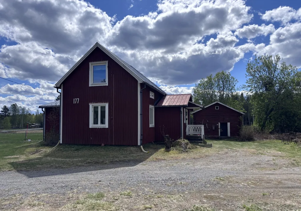 Välivaade - 1½-Storey Villa with Garden in Junsele
