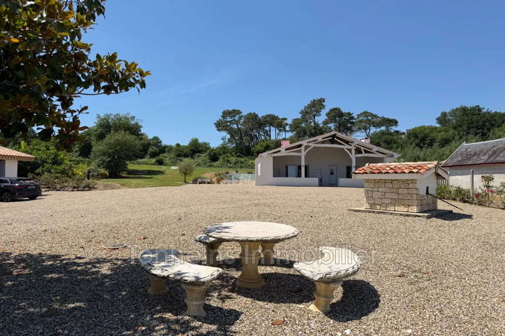Terrass - Charming Flat with Terrace in Calonges