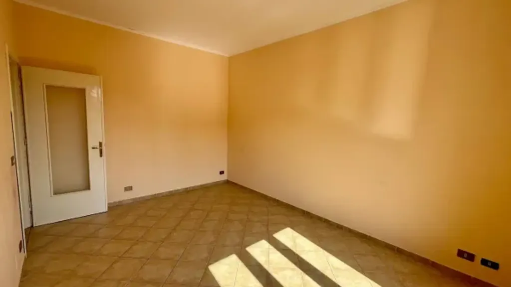 Pièces - Modernised 2-Bed Flat with Balcony in Pinerolo