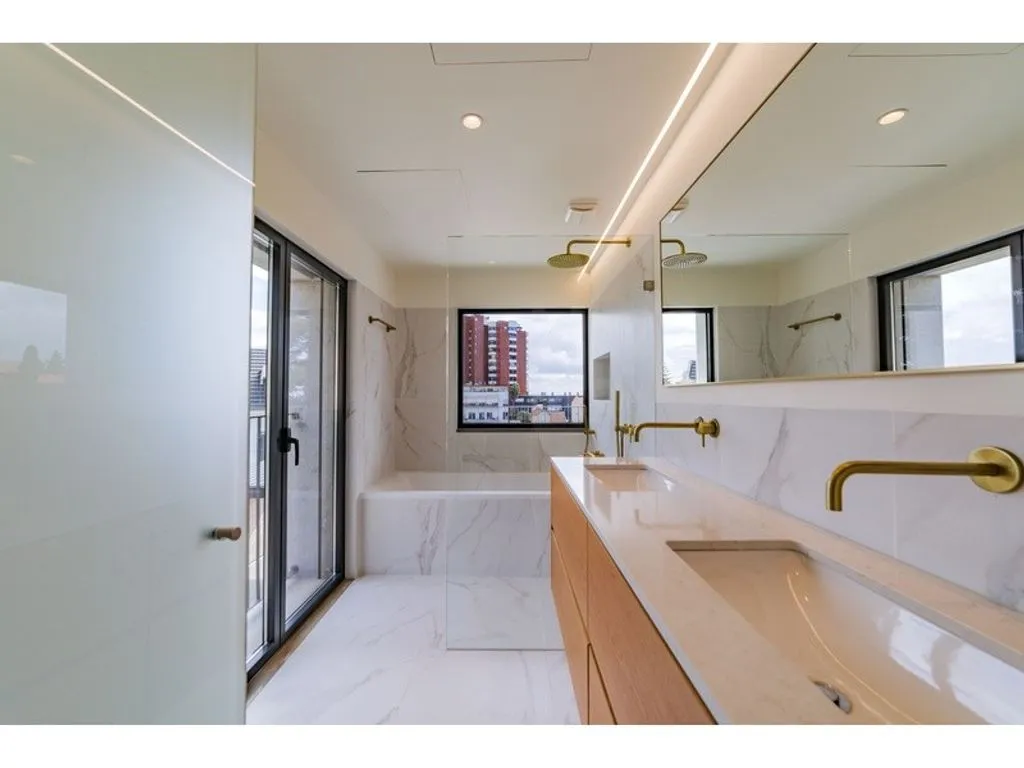 Salles de bain - Luxury Flat with Terrace in Monte Estoril