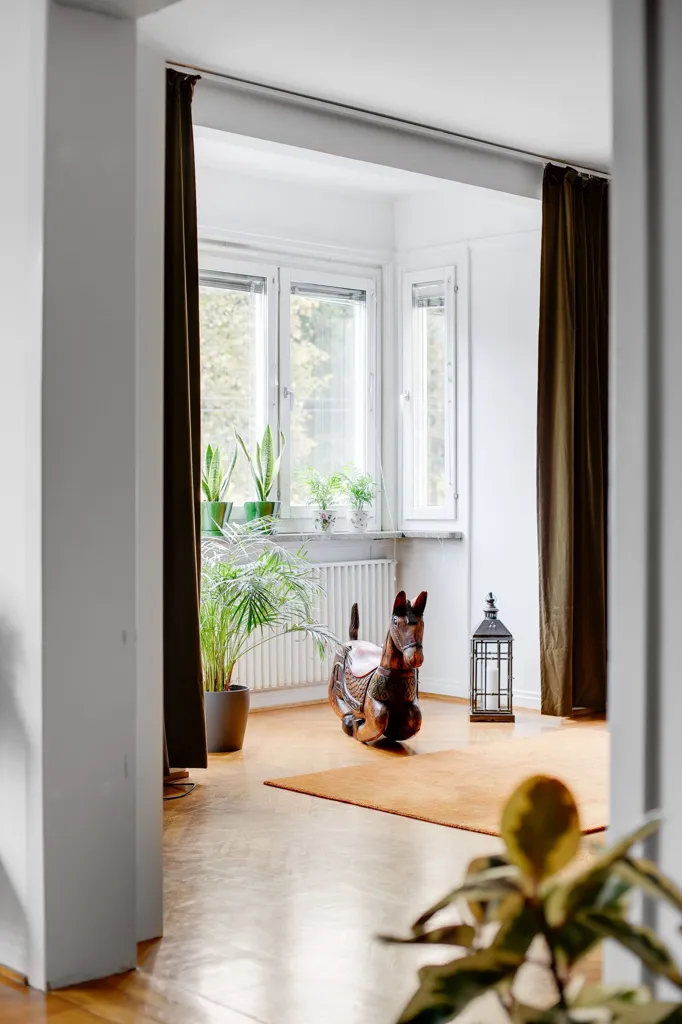 Living Room - Art Deco Flat with Balcony in Central Norrköping