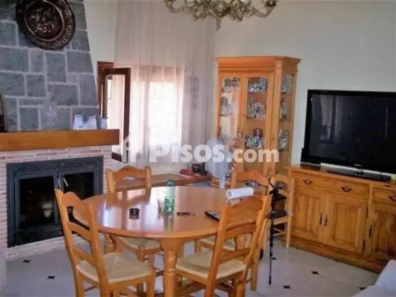 Sala da pranzo - Chalet with Mountain Views in Ròtova