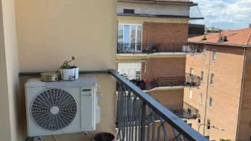 Balcon - Apartment with Balcony in Rometta, Sassuolo