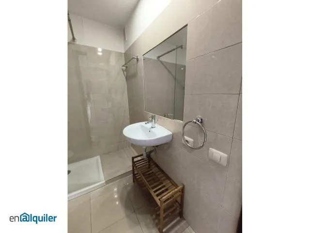 Salles de bain - Apartment with Pool in City Centre