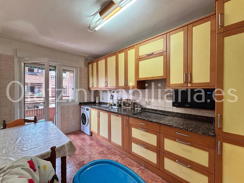 Kitchen - Bright Apartment with Terrace in Zalla Centre