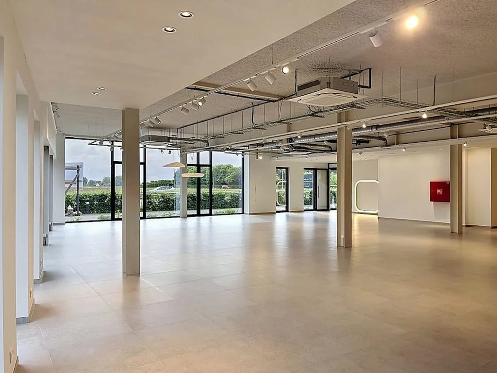 Stanze - New Office with High-End Finish in Oudenaarde