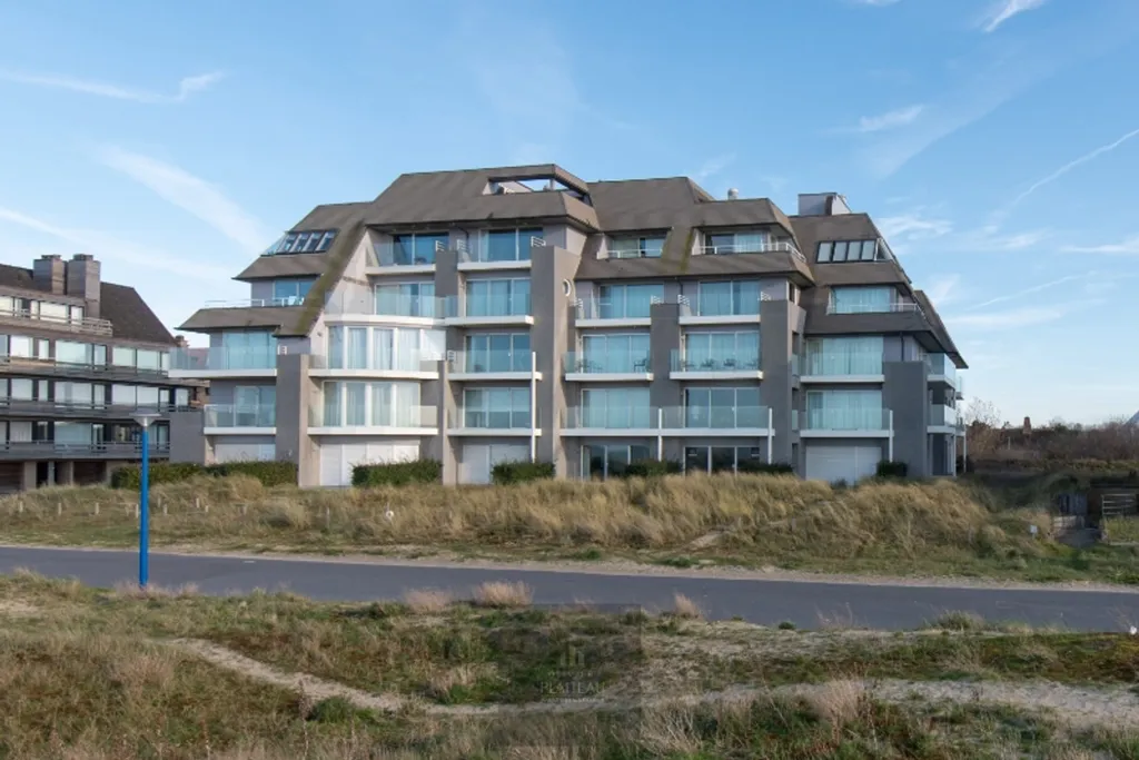 Välivaade - Walk-Through Flat with Beach View in Oostduinkerke