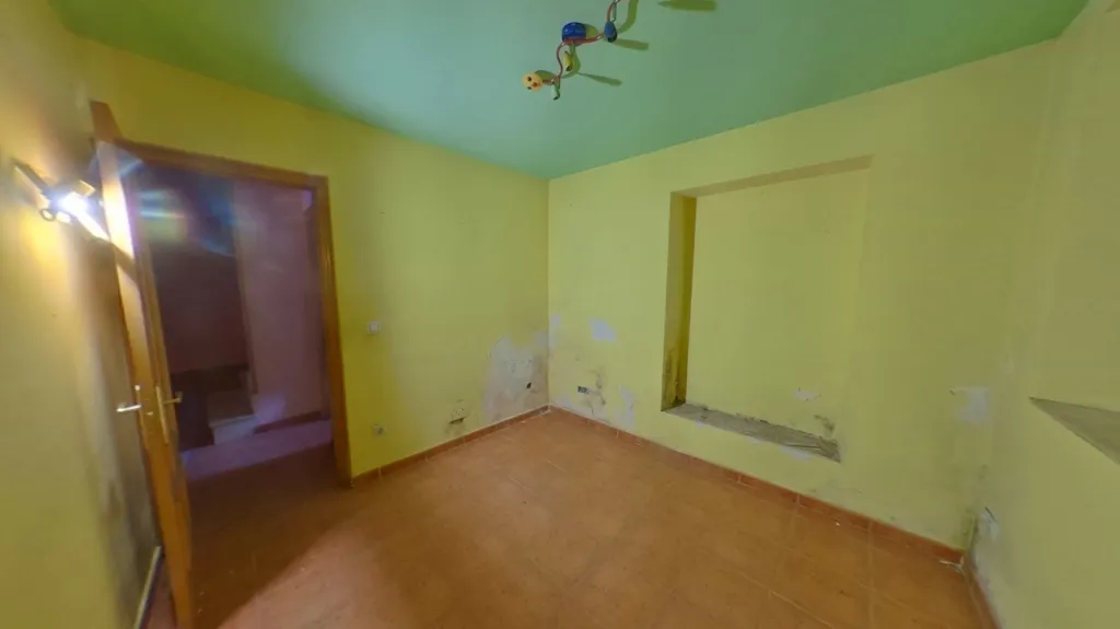 Toad - Spacious House with Garden in Huergas de Gordón