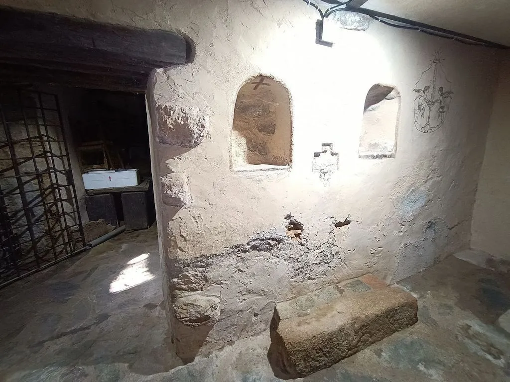 Habitaciones - Historic Chalet with Piscina in Sierra De Gata