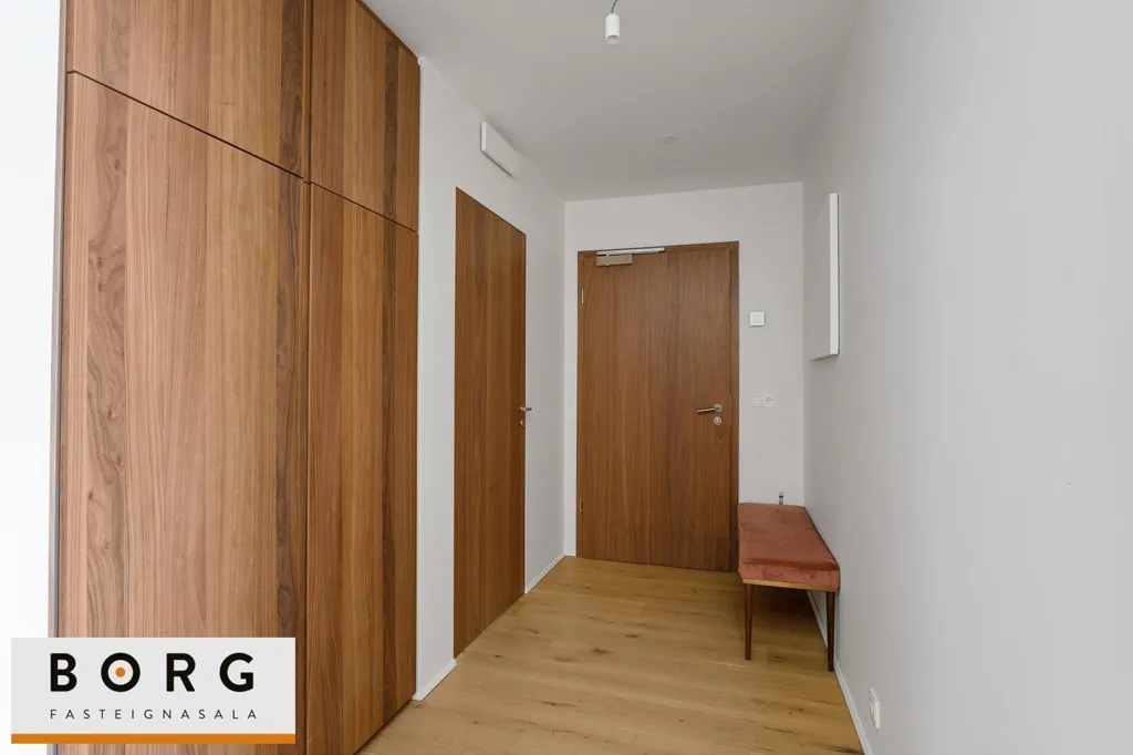 Esik - Modern Apartment with Elevator in Reykjavik