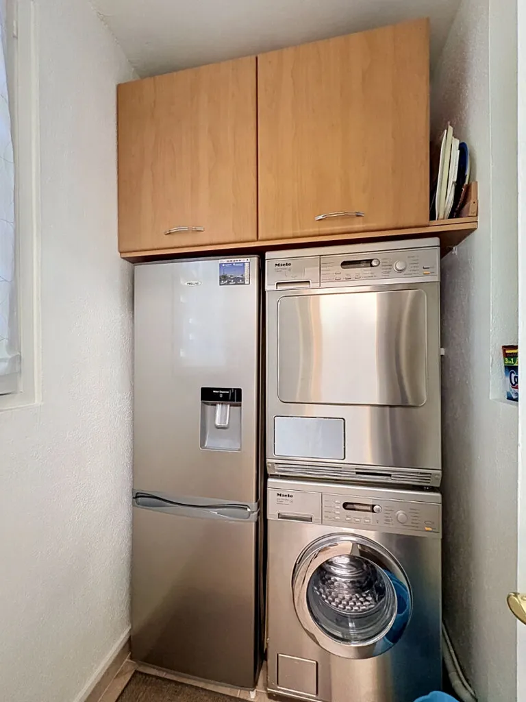 Pesuköök - Furnished Flat in Central Fontenay-aux-Roses