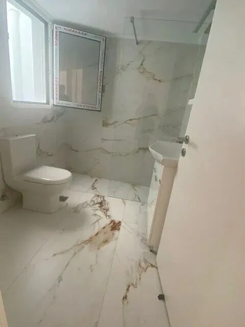 Salles de bain - Flat with Panoramic View in Keratsini, Athens