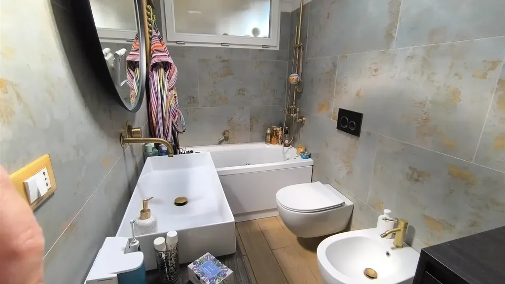 Salles de bain - Panoramic Penthouse with Terrace in Florence