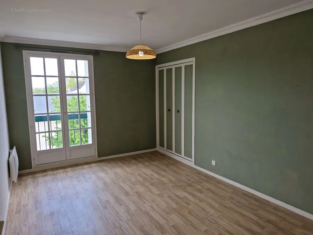 Toad - Secure Apartment with Balcony in La Roche Posay