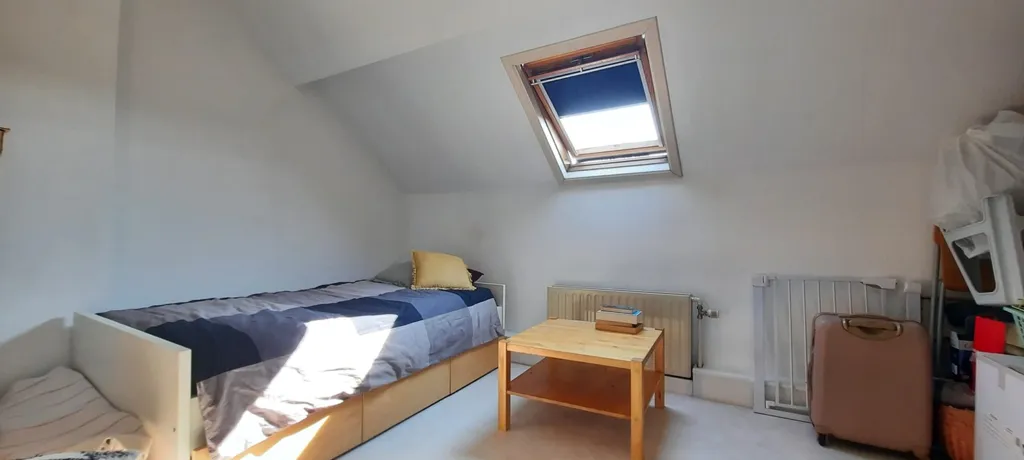 Magamistoad - Fully Let Investment Property in Wavre Centre