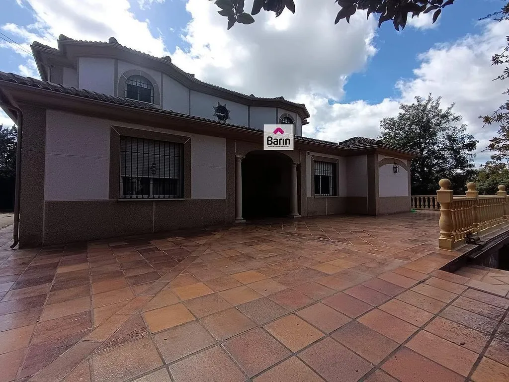 Extérieur - Spacious Chalet with Pool in Cerro Muriano