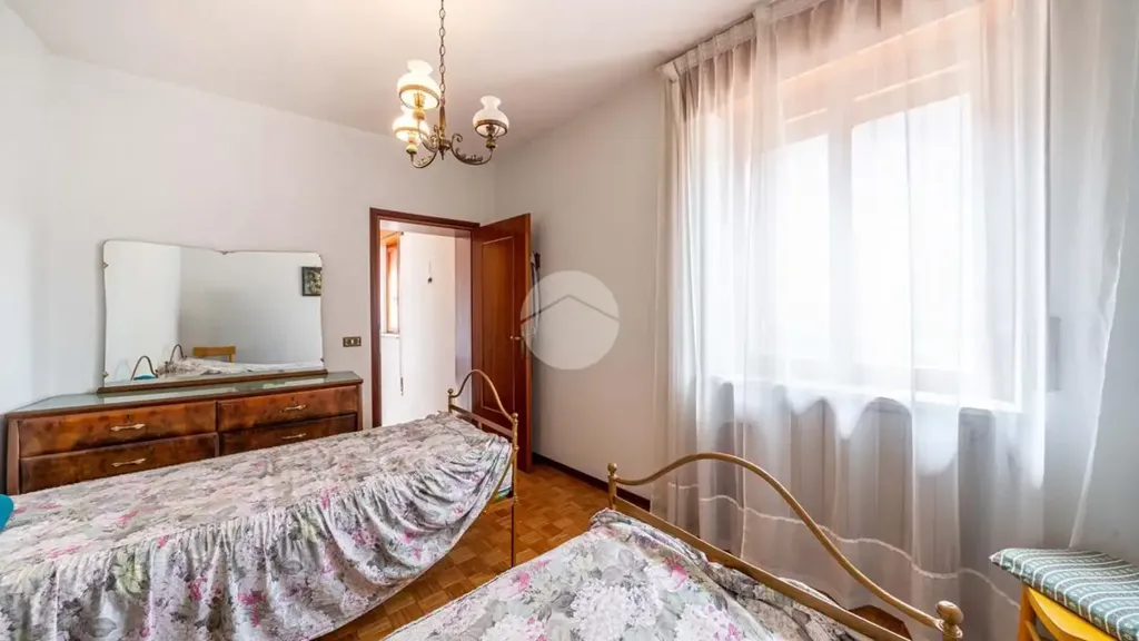 Chambres - Traditional Villa with Balcony in Tregnago