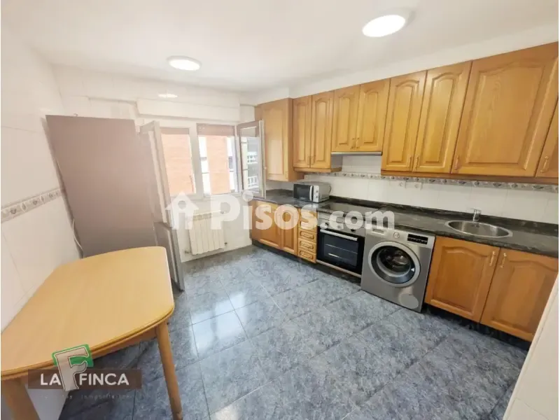 Kitchen - Apartment with Lift in Teatinos - Pumarín