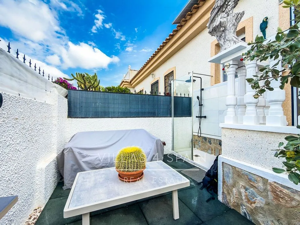 Terrass - Three-Bedroom House with Pool in Ciudad Quesada