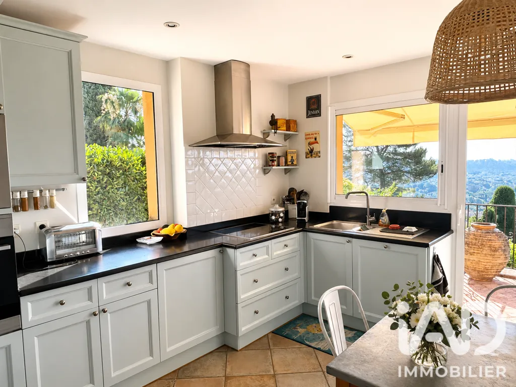 Cucina - Villa with Panoramic View in La Colle-sur-Loup