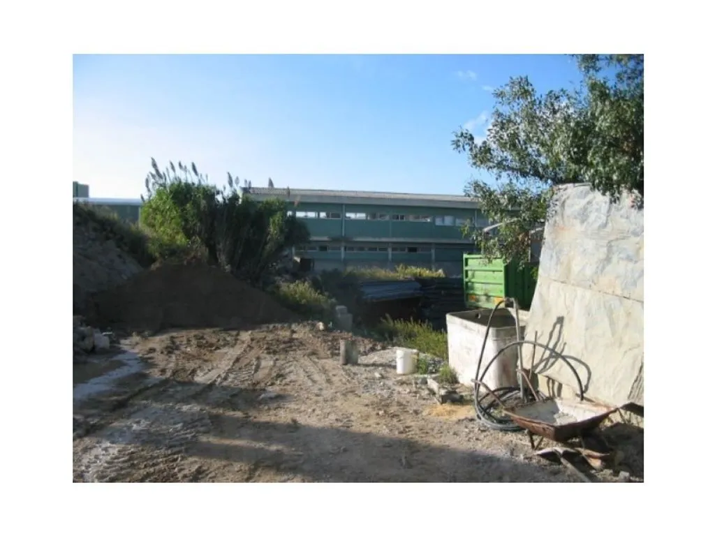 Jardin - Industrial Land with Walling in Serra das Minas