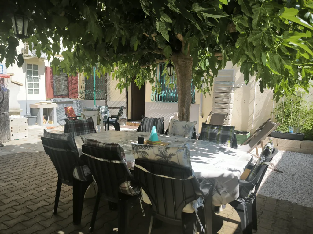Terrass - Spacious House with Garden in St Hippolyte