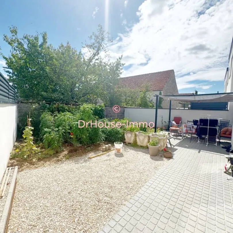 Jardin - Maison de 2023 avec Terrasse à Genlis
