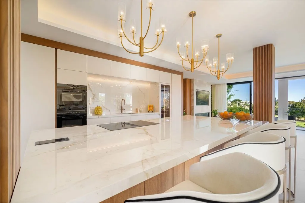 Cuisine - Luxury Villa with Infinity Pool in Marbella
