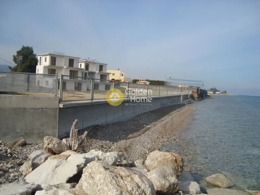 Välivaade - Beachfront Plot with Under-Construction Villa in Sounio