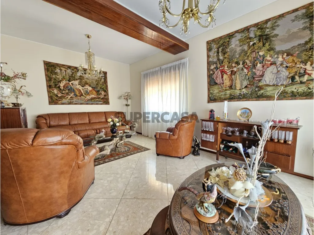 Séjour - Triplex House with Pool in Funchal