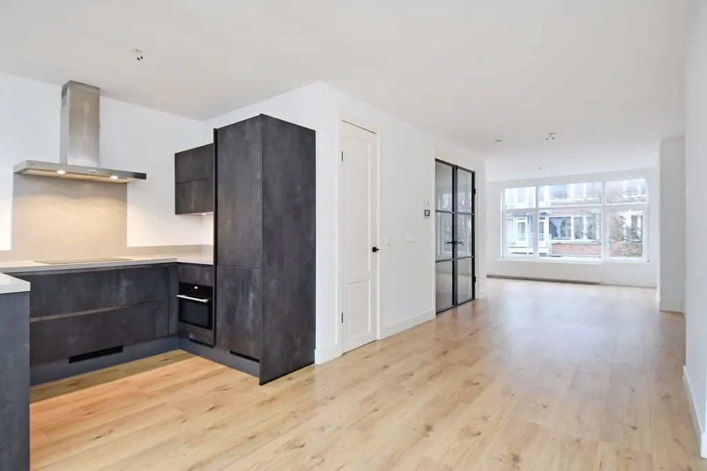 Cuisine - Renovated Apartment with Balcony in Rotterdam