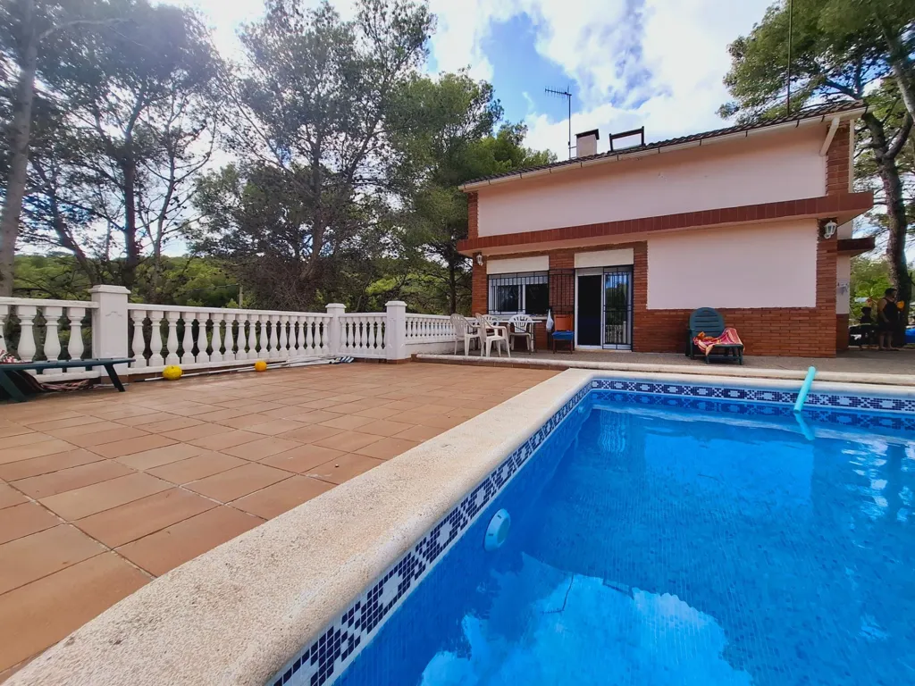 Bassein - Detached House with Pool in Valldemar, Calafell