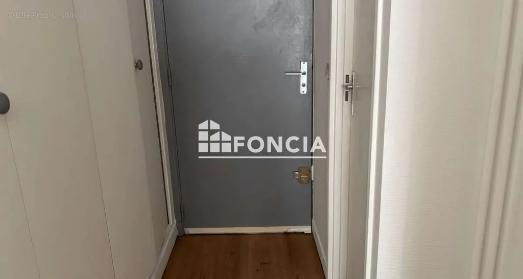 Entrée - Studio avec Balcon et Parking à Montparnasse