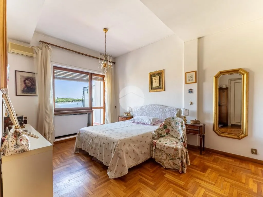 Bedrooms - Penthouse with Park Views in Ardeatino