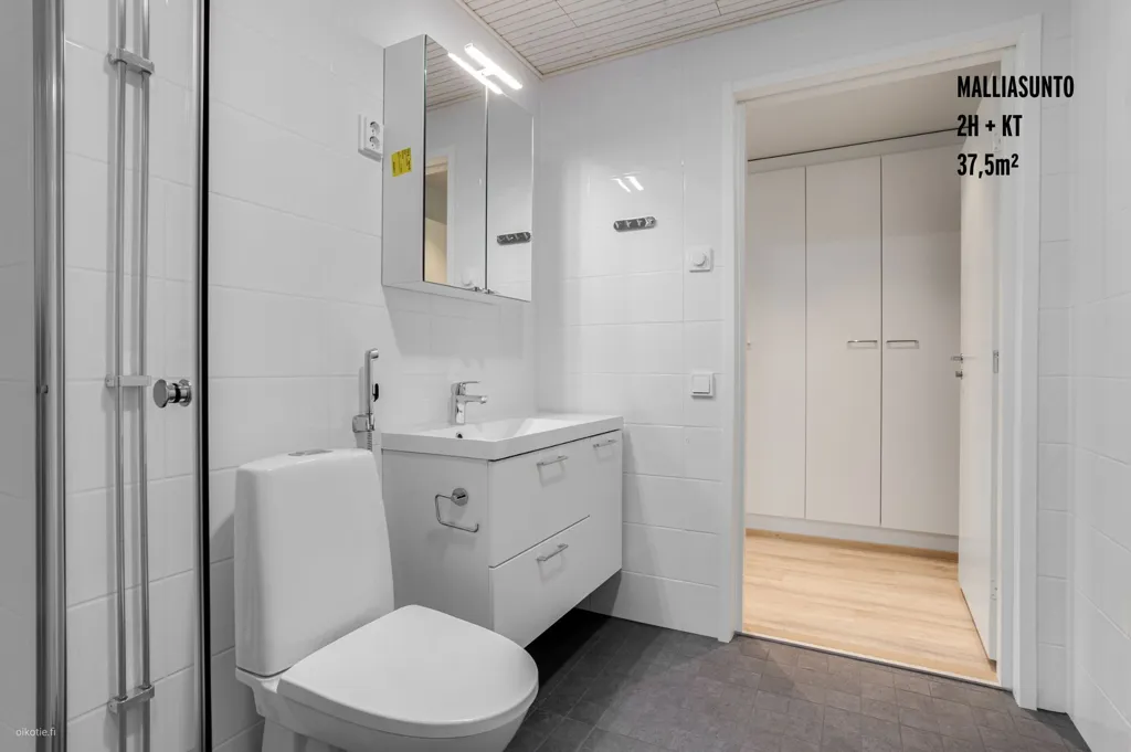 Salles de bain - Modern Flat with Balcony in Espoo Olari