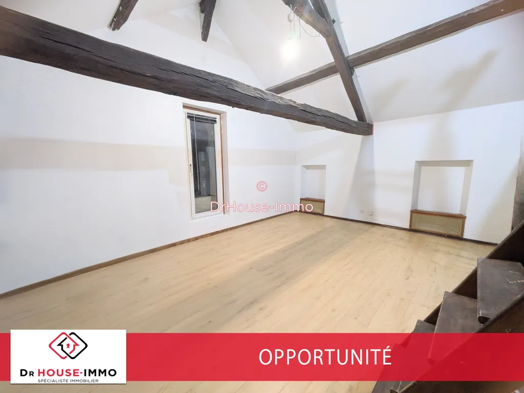 Pièces - Appartement Rénové avec Parking à Vernouillet