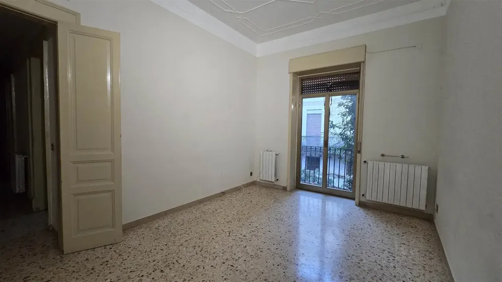Stanze - Spacious Apartment in Historic Building, Messina