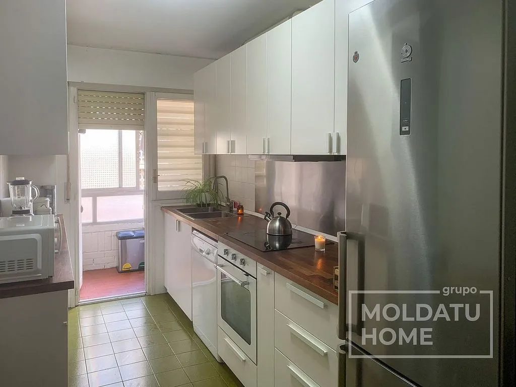 Cuisine - Student-Friendly Flat with Central Heating in Iturrama