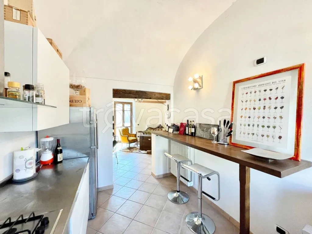 Cuisine - Apartment with Balcony in Dogliani Centre