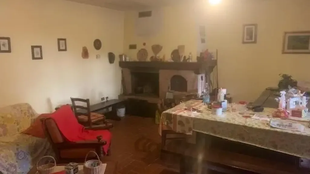 9-room house in IT