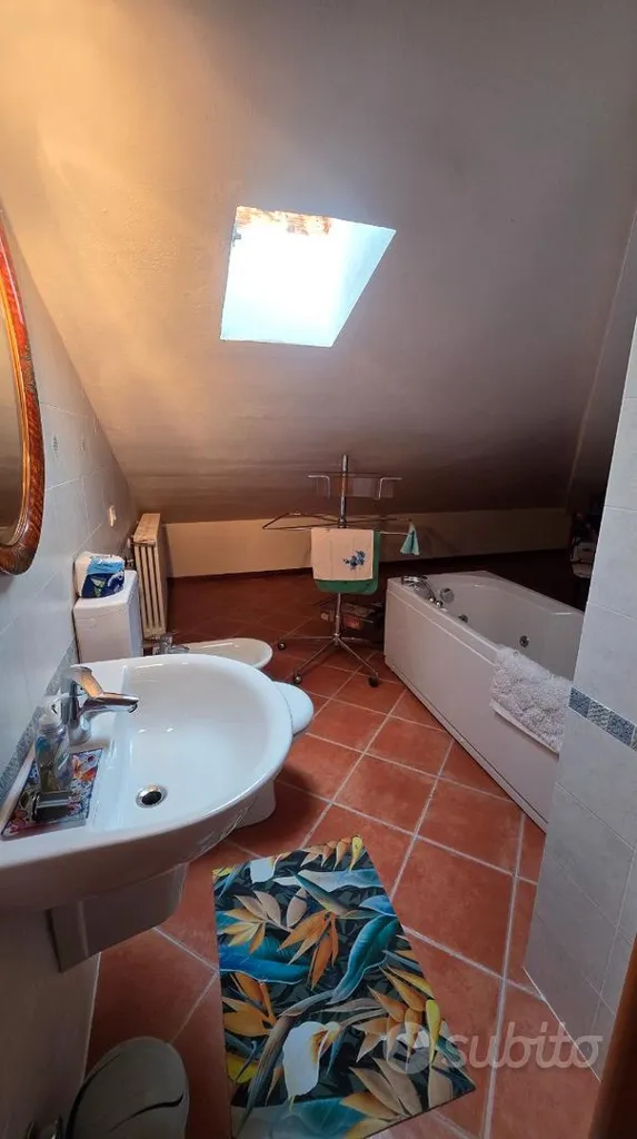 Salles de bain - Spacious Two-Level Apartment in San Polo d'Enza