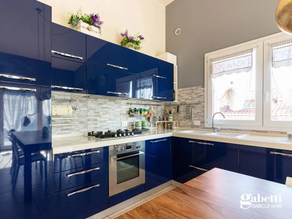 Köök - Apartment with 80m² Terrace in Gabicce Mare