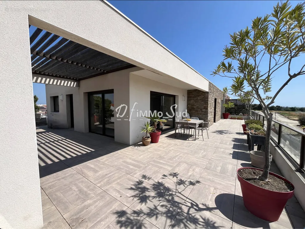 Terrass - Apartment with Panoramic Terrace in Saint-Cyprien