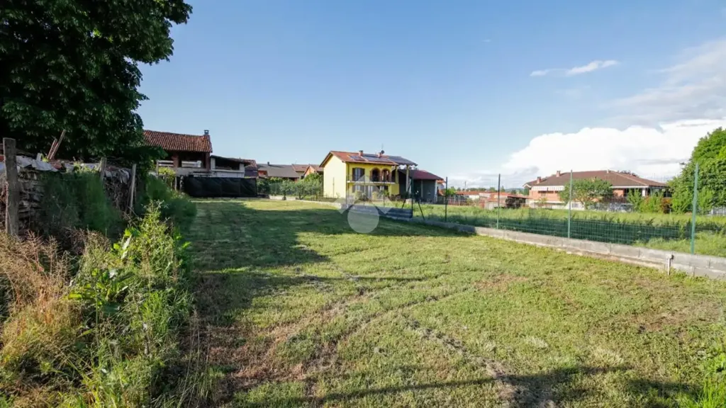 Aed - Semi-detached House with Garden in Bosconero